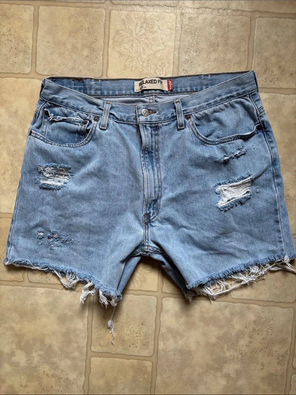 Levi’s 550 Relaxed Fit Distressed Denim *modified into Jean shorts size 38